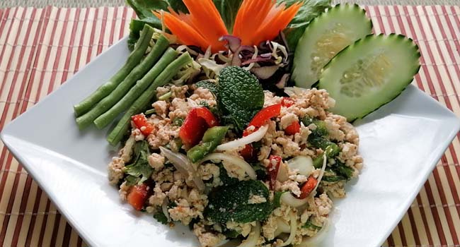 Y3. Larb Gai