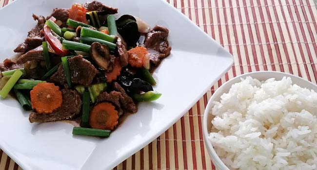R7. Gai nam mun hoi